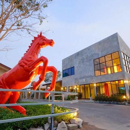 Red Horse Resort 芭達亞 外观 照片